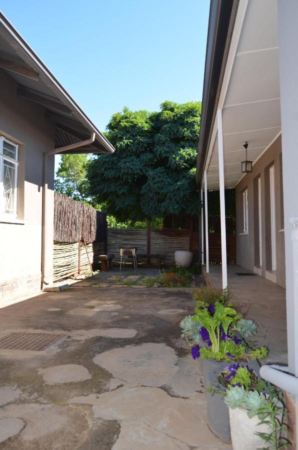 A & R Guesthouse Bloemfontein Ngoại thất bức ảnh