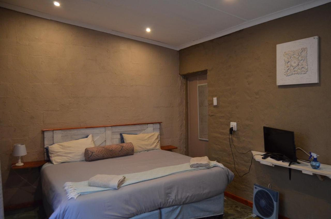 A & R Guesthouse Bloemfontein Ngoại thất bức ảnh